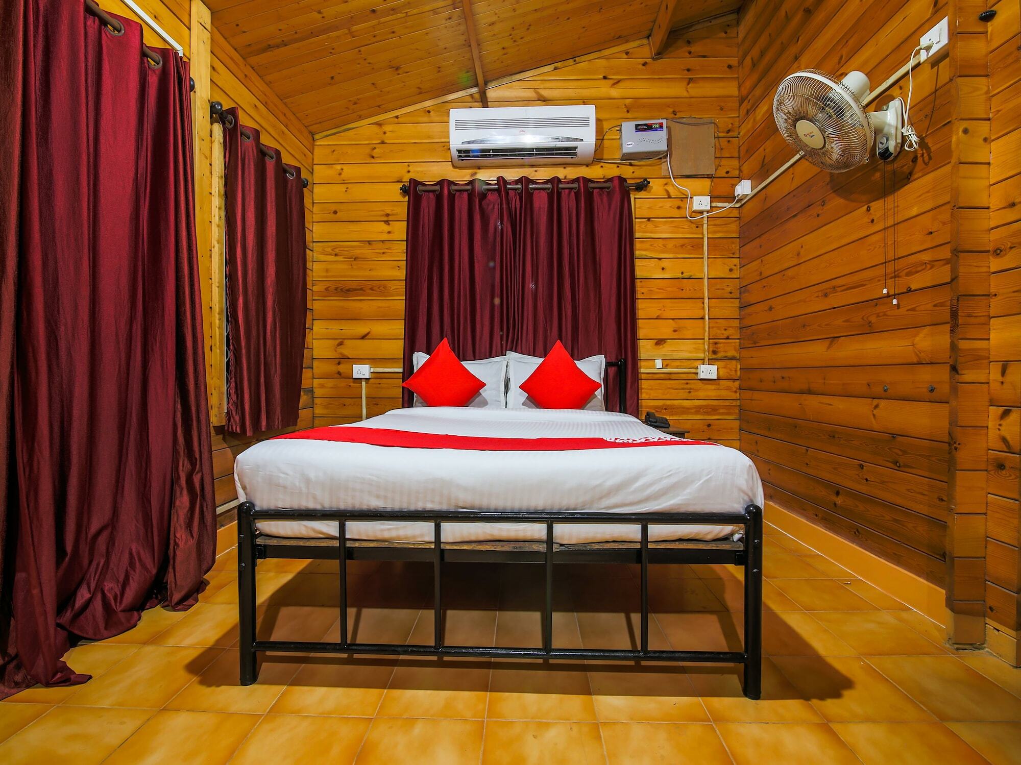 Royal Suites Анжуна Экстерьер фото